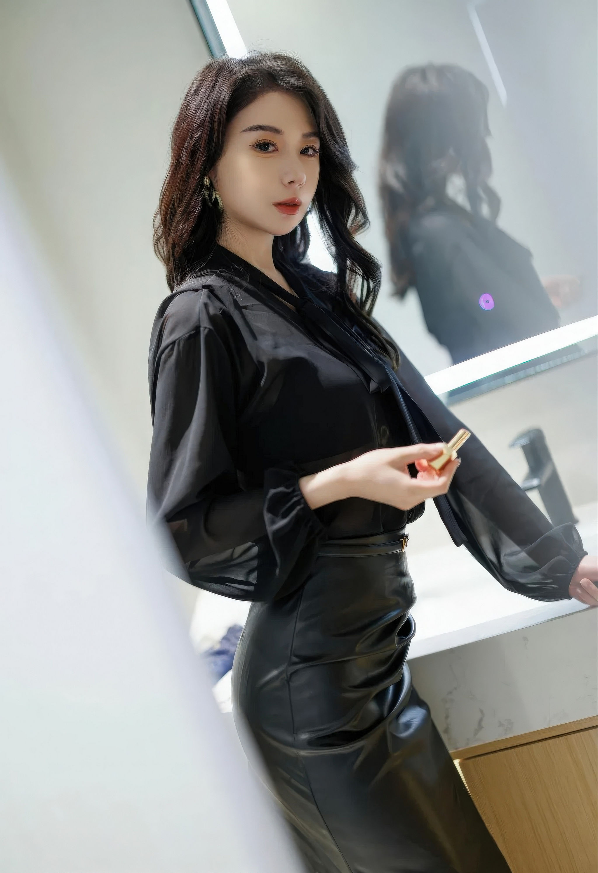 [XiuRen秀人网] 2026.01.29 No.11291 心玥 黑色皮裙 魅惑黑丝 性感写真 [90+1P]