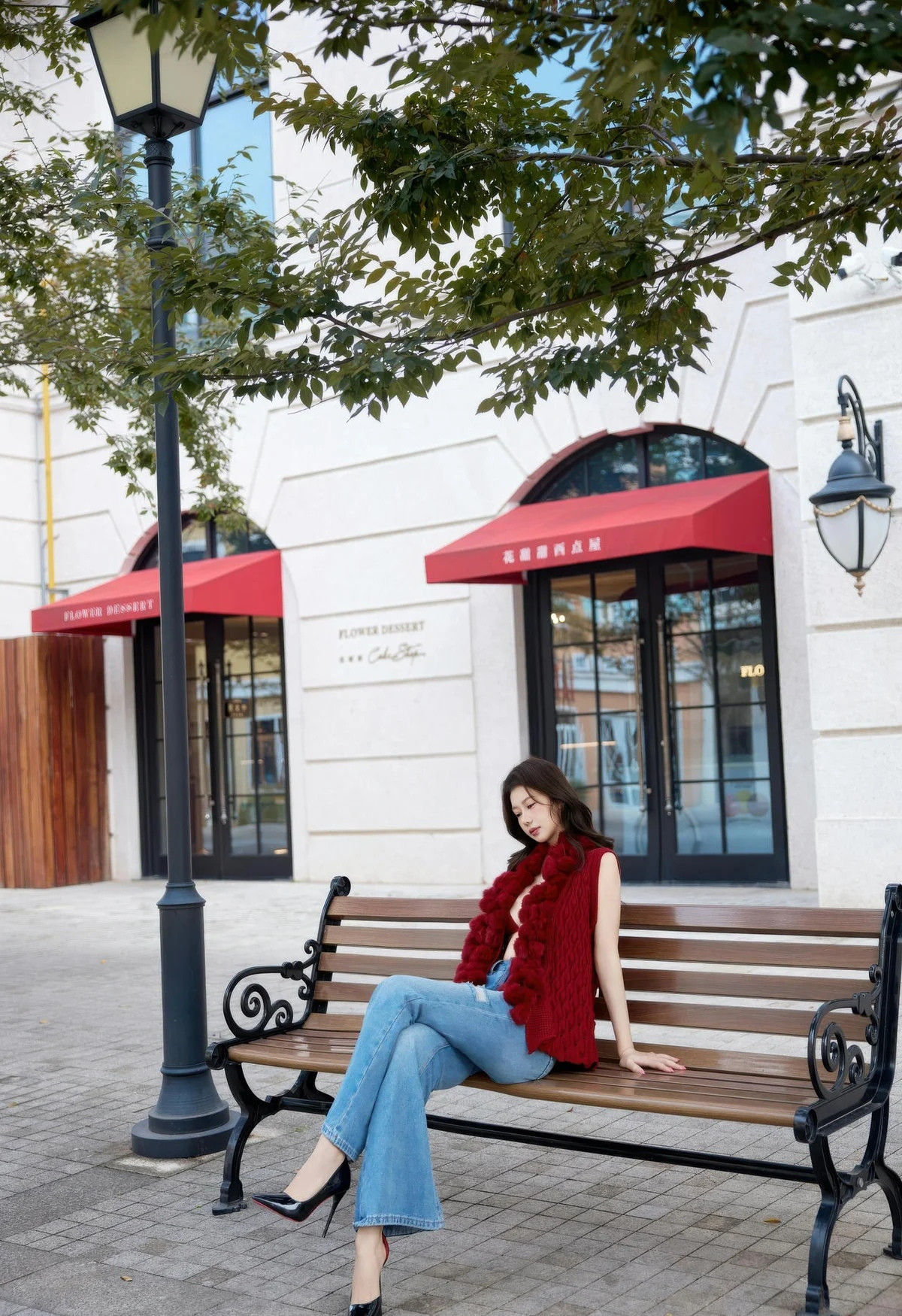 [XiuRen秀人网] 2026.01.29 No.11293 尹甜甜 红色毛衣 蓝色牛仔裤 性感写真 [76+1P]