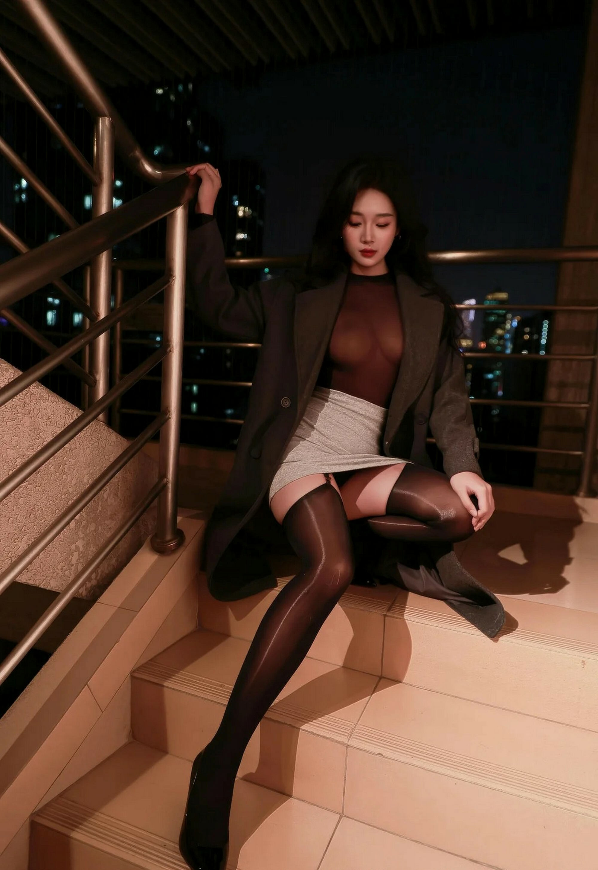 [XiuRen秀人网] 2026.01.30 No.11296 南乔 黑色连体丝袜 性感写真 [73+1P]