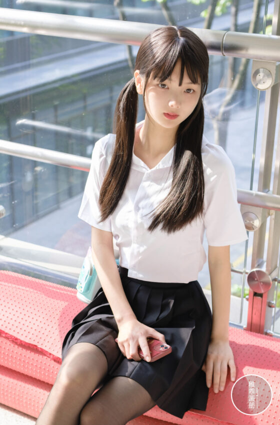 [稚乖画册] 夜夜逛街 13D黑丝 [60P]