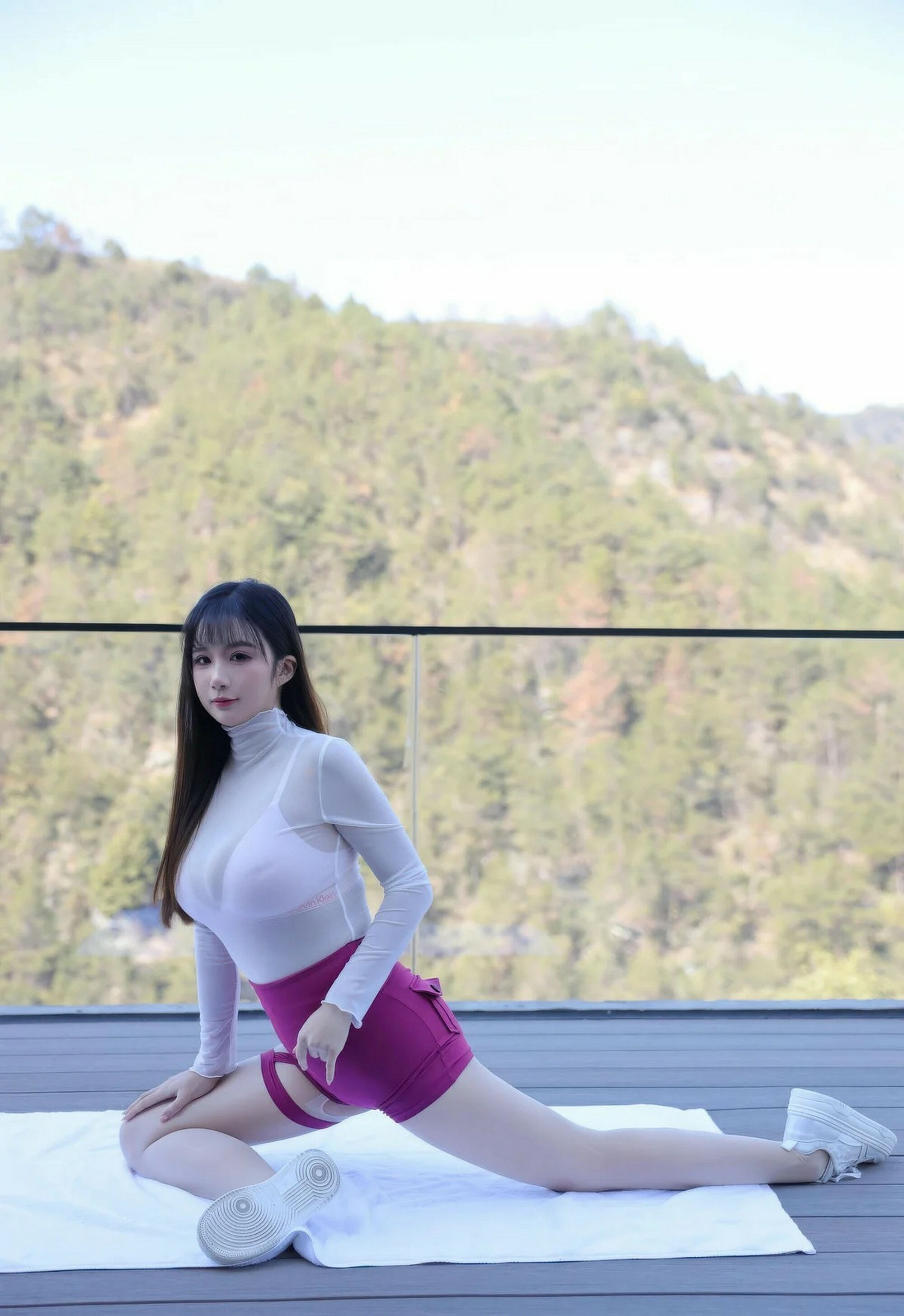 [XiuRen秀人网] 2026.01.30 No.11305 小肉肉咪 性感轻透白色上衣 江浙沪旅拍写真 [76P]