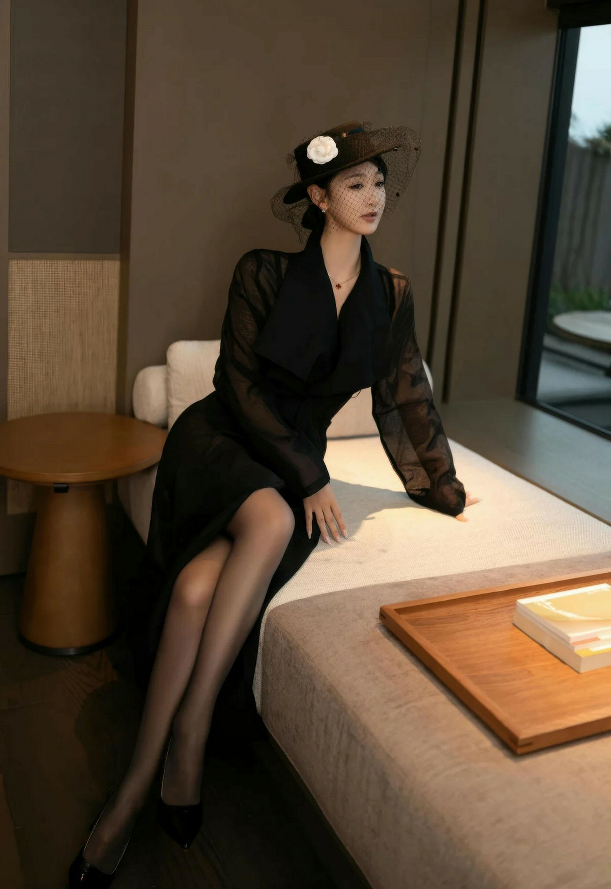 [XiuRen秀人网] 2026.02.02 No.11309 唐安琪 性感黑色情趣内衣 珠海旅拍写真 [74+1P]