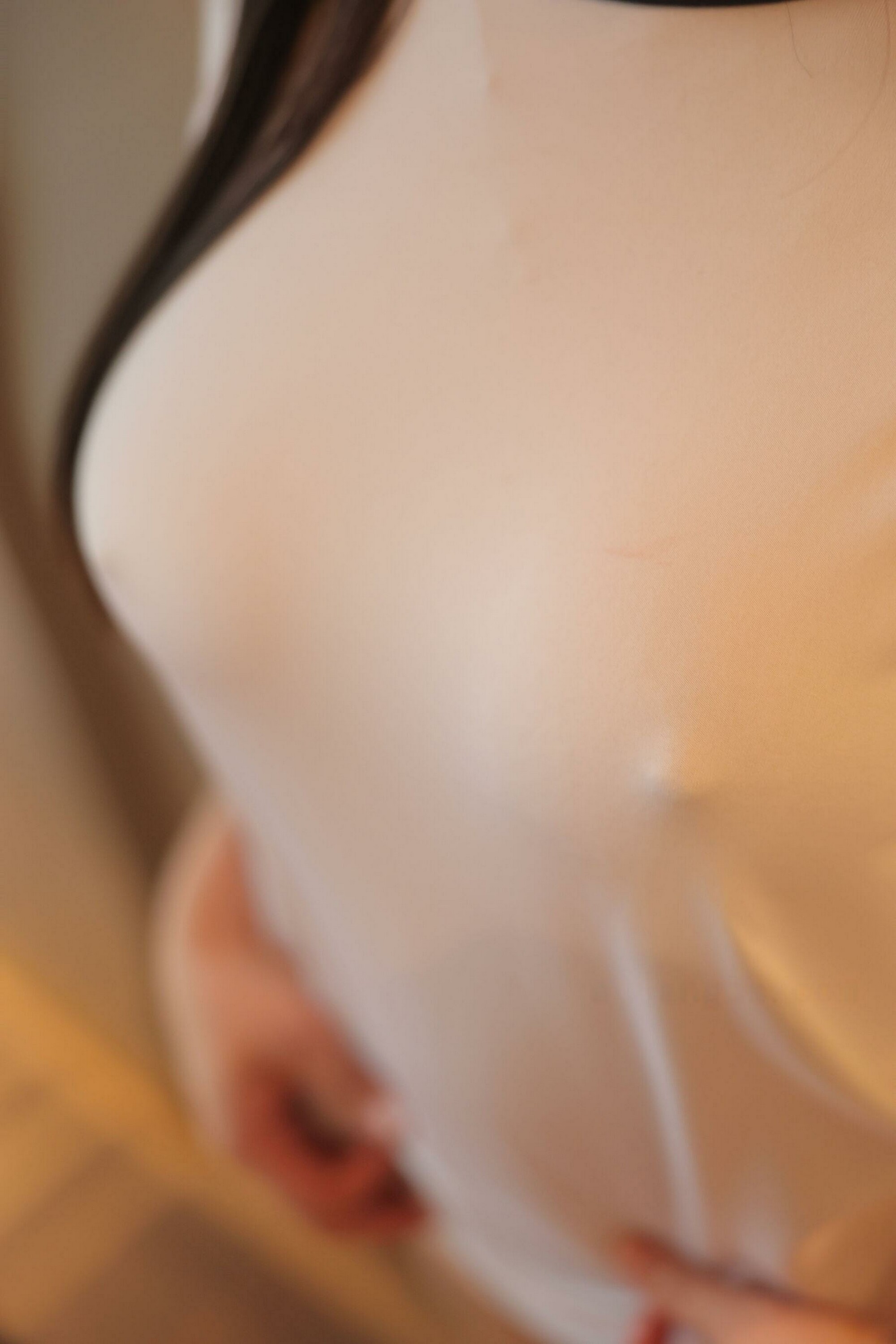 [秀人内购] 爱酱里 诱人私拍福利 浴室