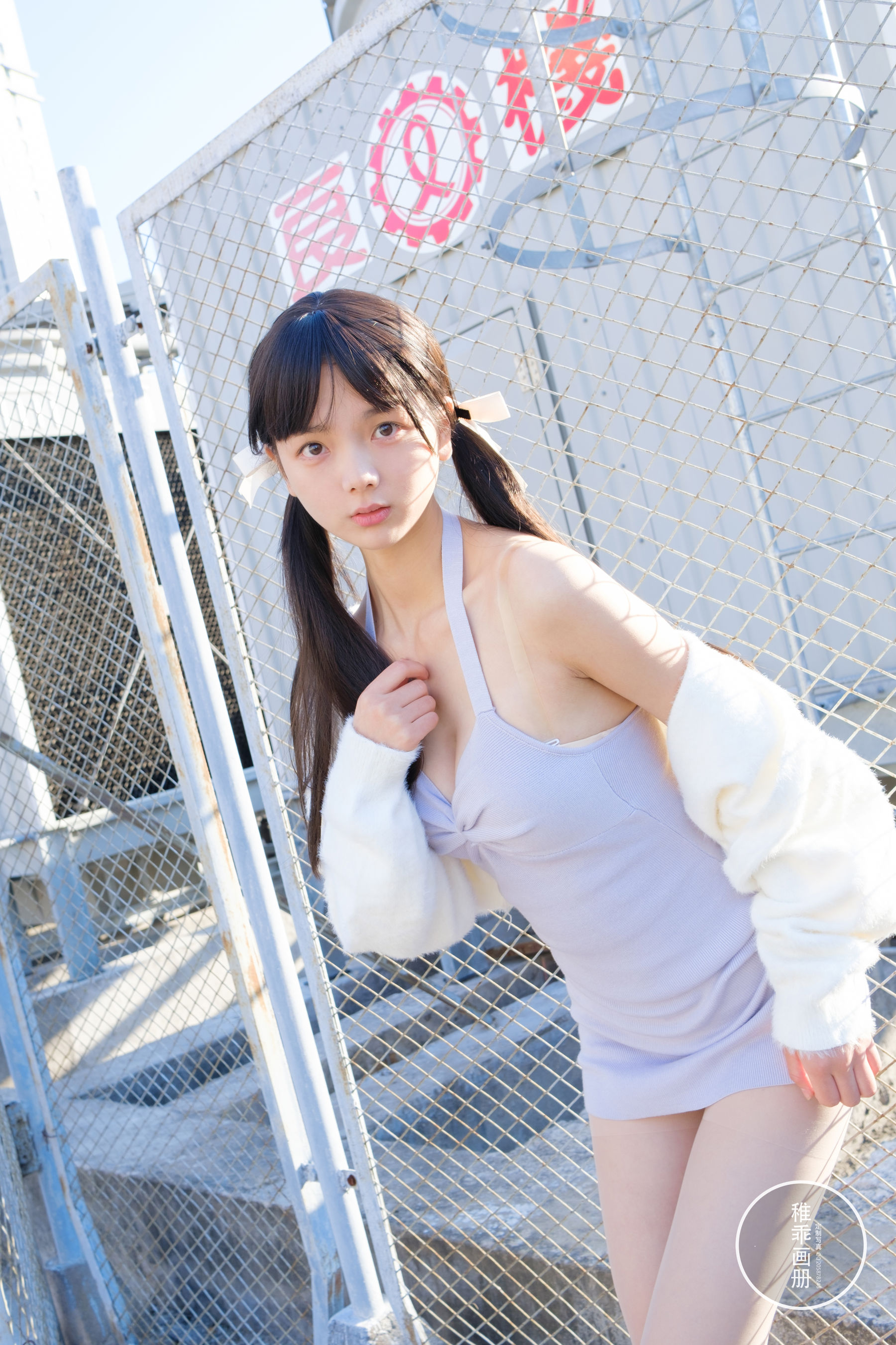[稚乖画册] 夜夜 天台停车场肉丝 [83P]