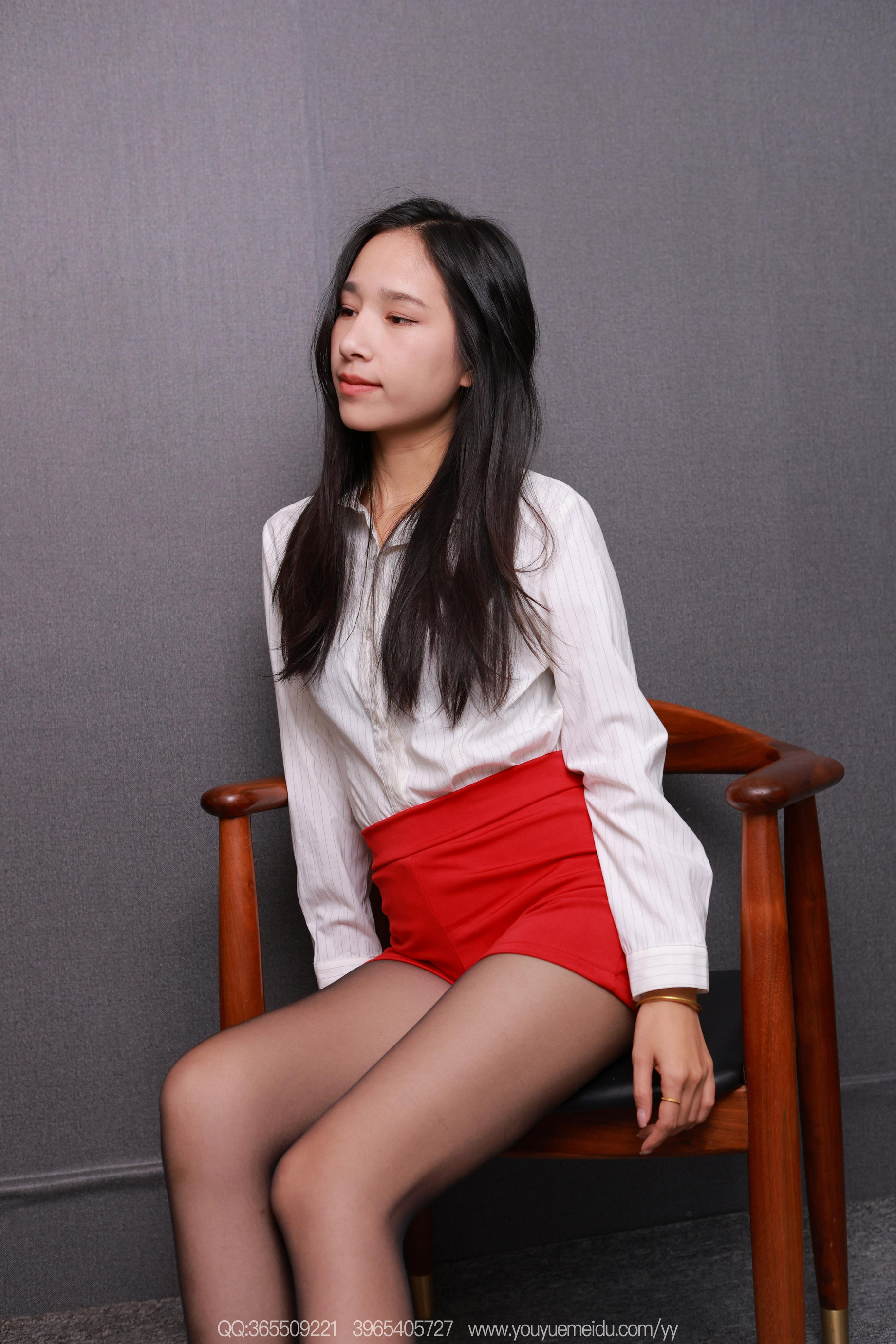 [天天意愿] 251212 美子 蓝色美甲（上）[89P]