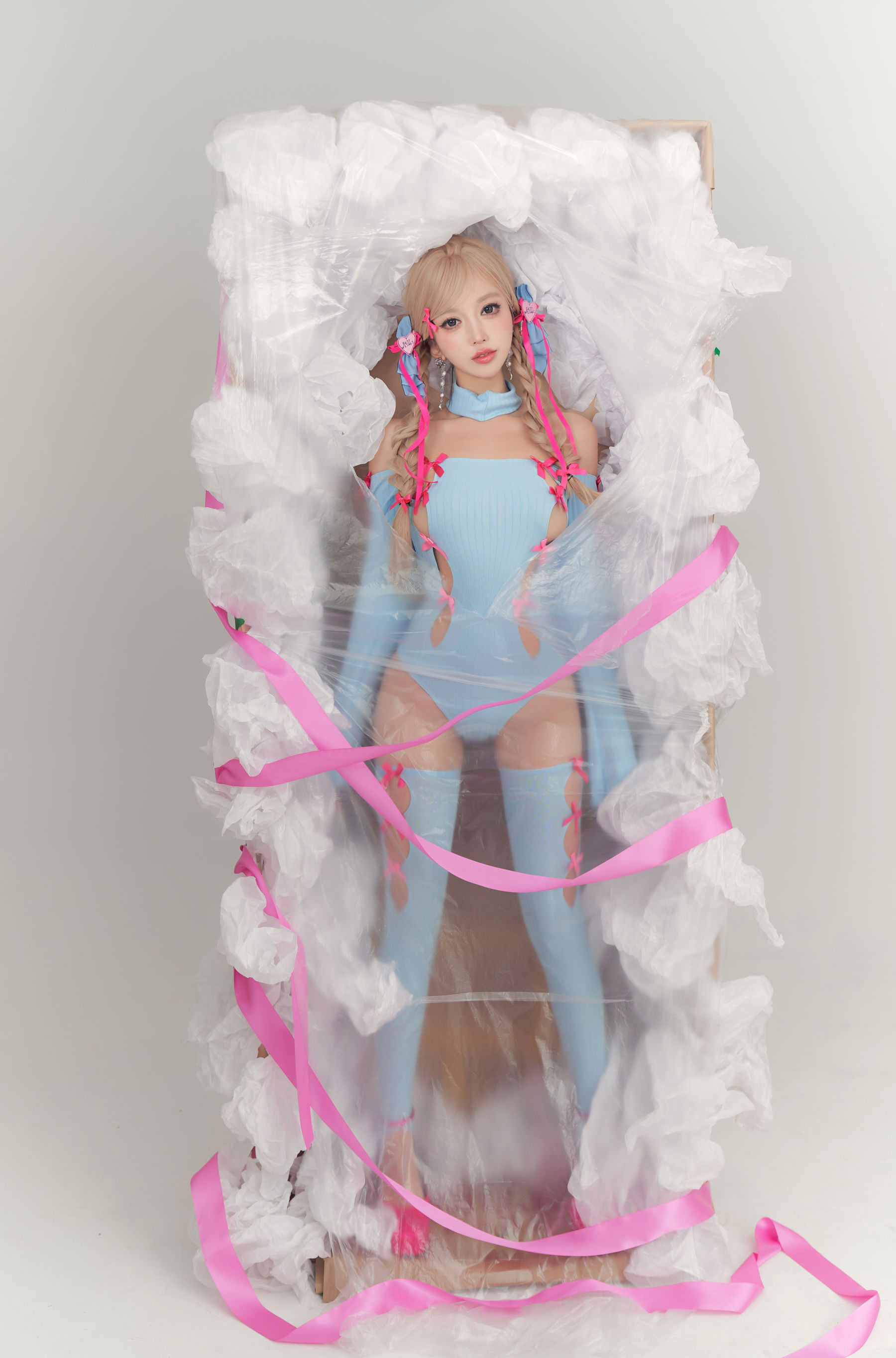 [COSPLAY]过期米线线喵 – 异世界玩偶