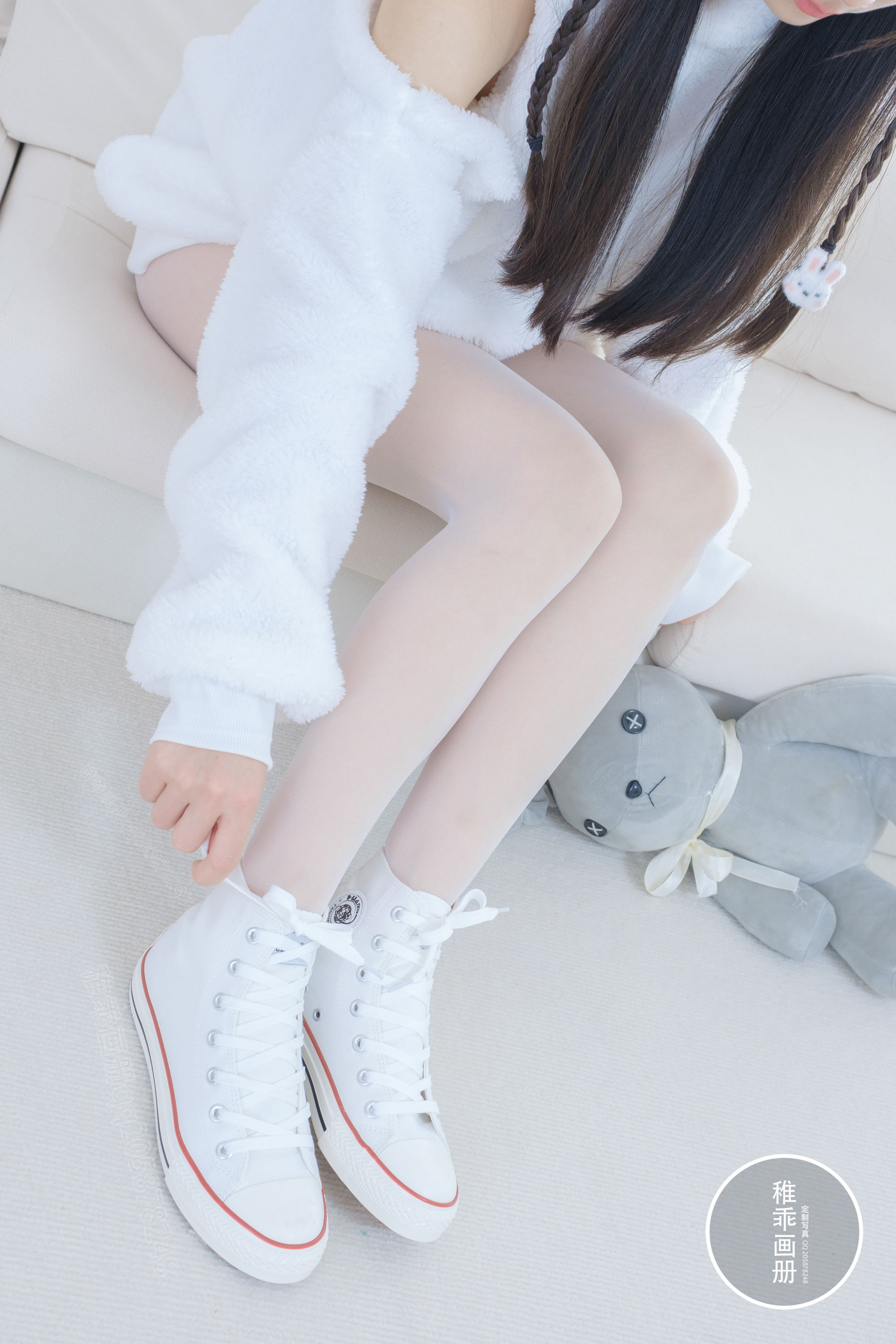 [稚乖画册] 夜夜 白丝双马尾 [82P]