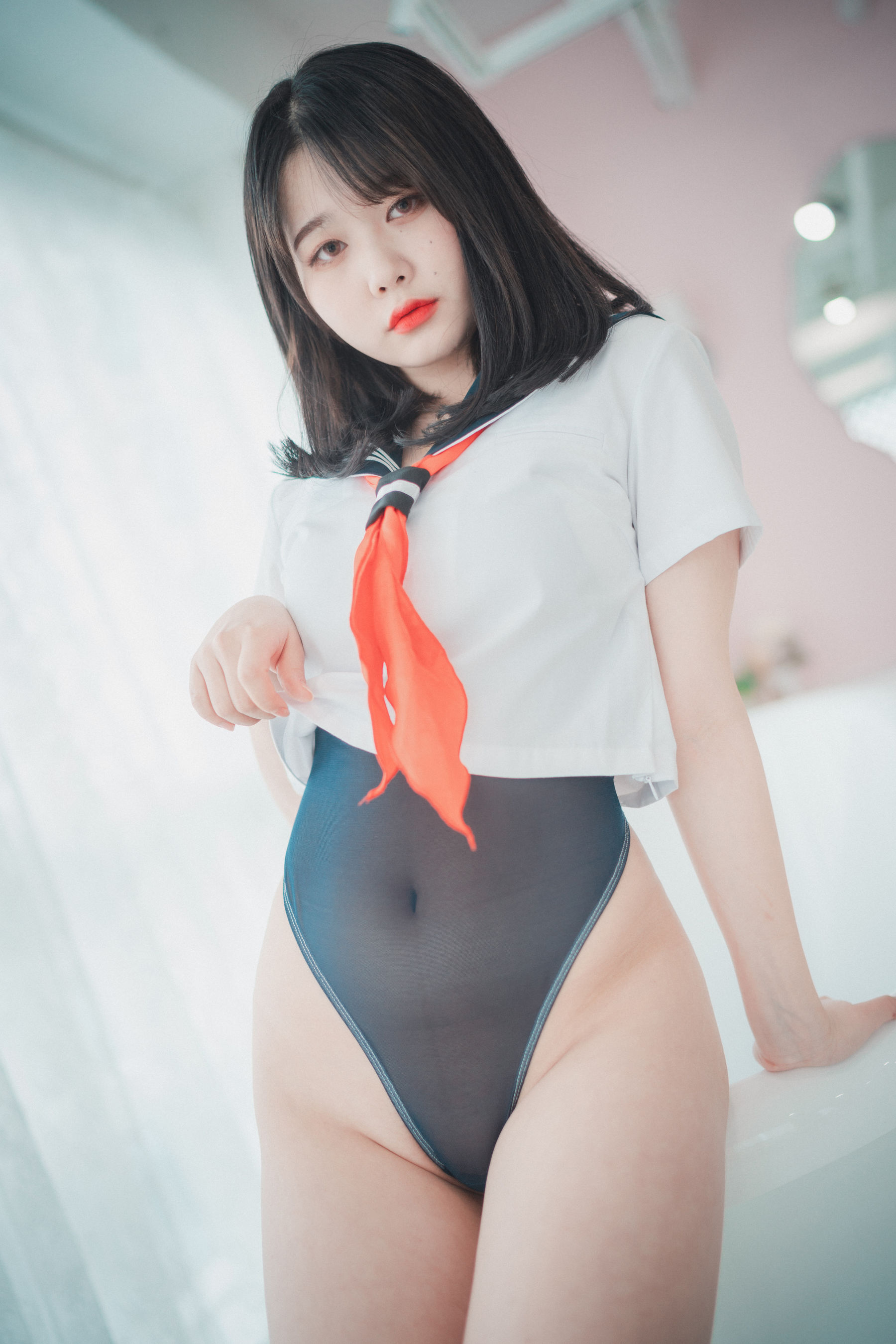 [DJAWA] Zia – Swimming Lessons [48P]