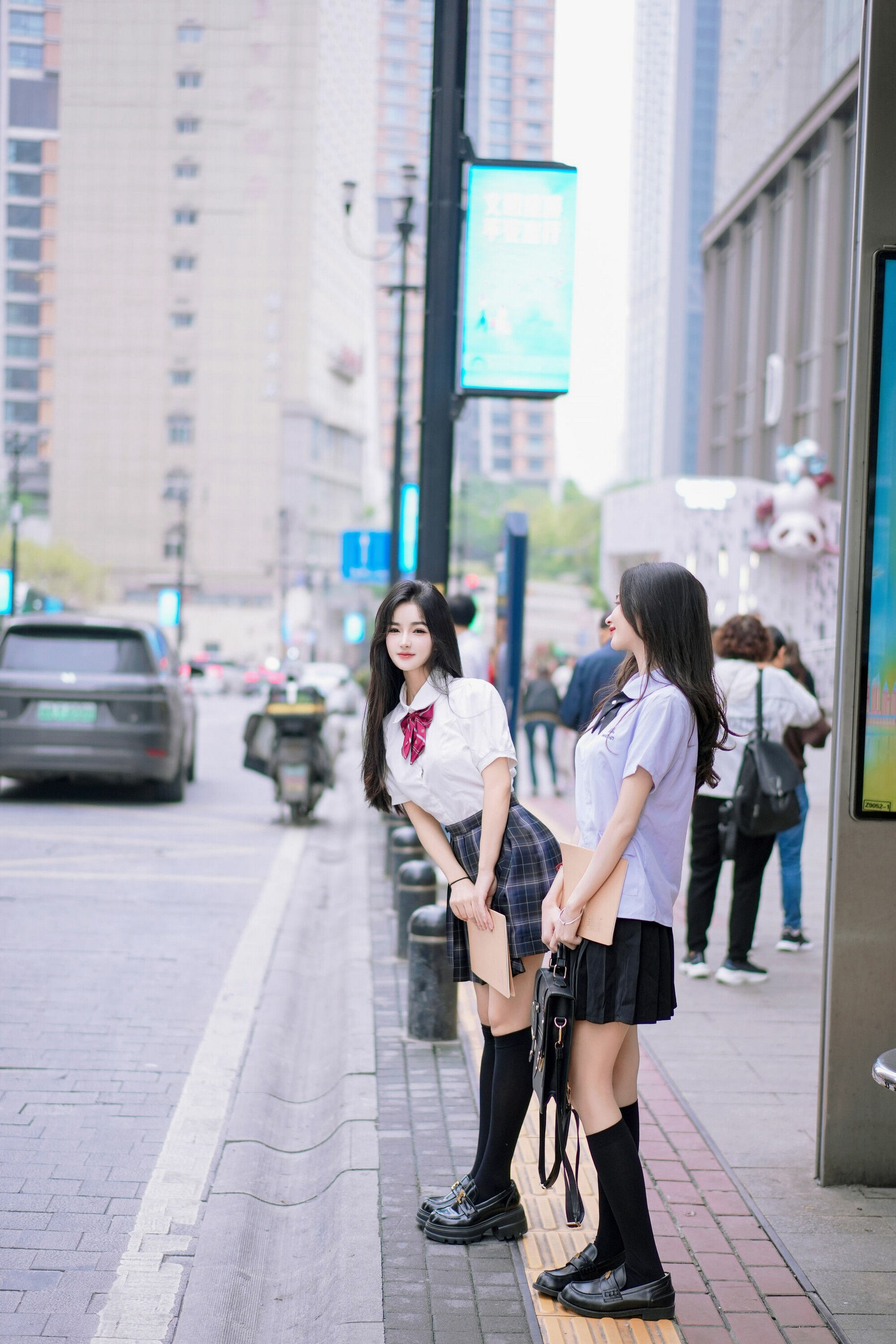 [秀人内购] 鱼尾fish & 谭小灵 诱人私拍福利 双人JK