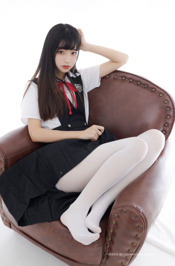 [紧急企划] NO.011 出境妹子：一只喵喵梓 [108P]