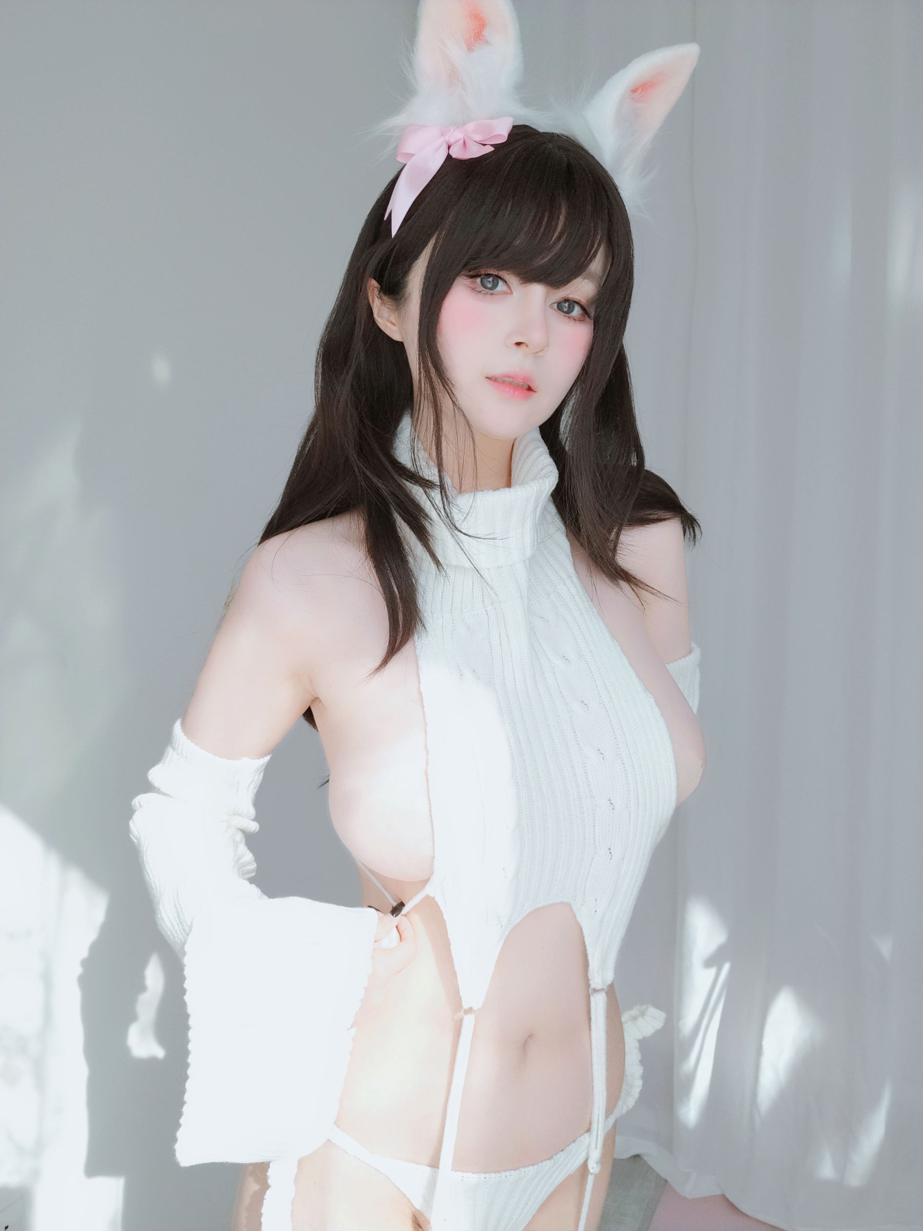 [COSPLAY] Coser小姐姐白银 – 小兔子