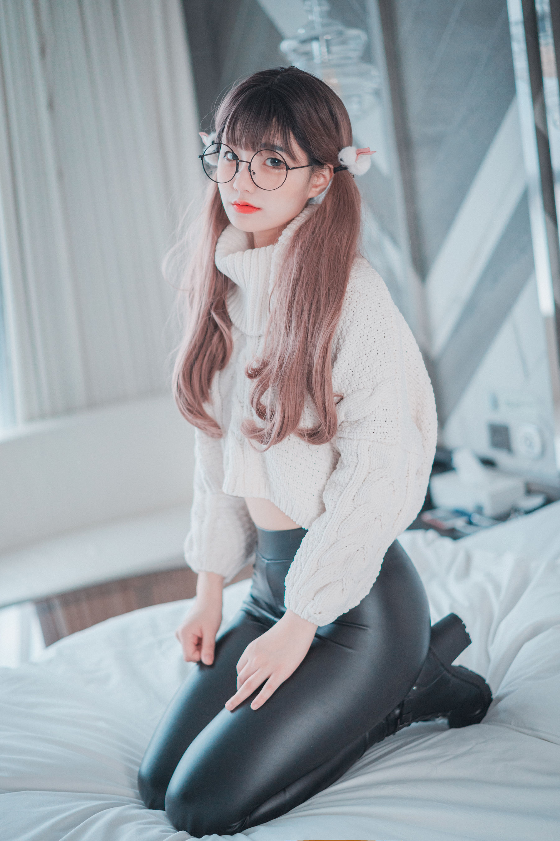 [DJAWA] Jenny – Loose and Tight White [41P]