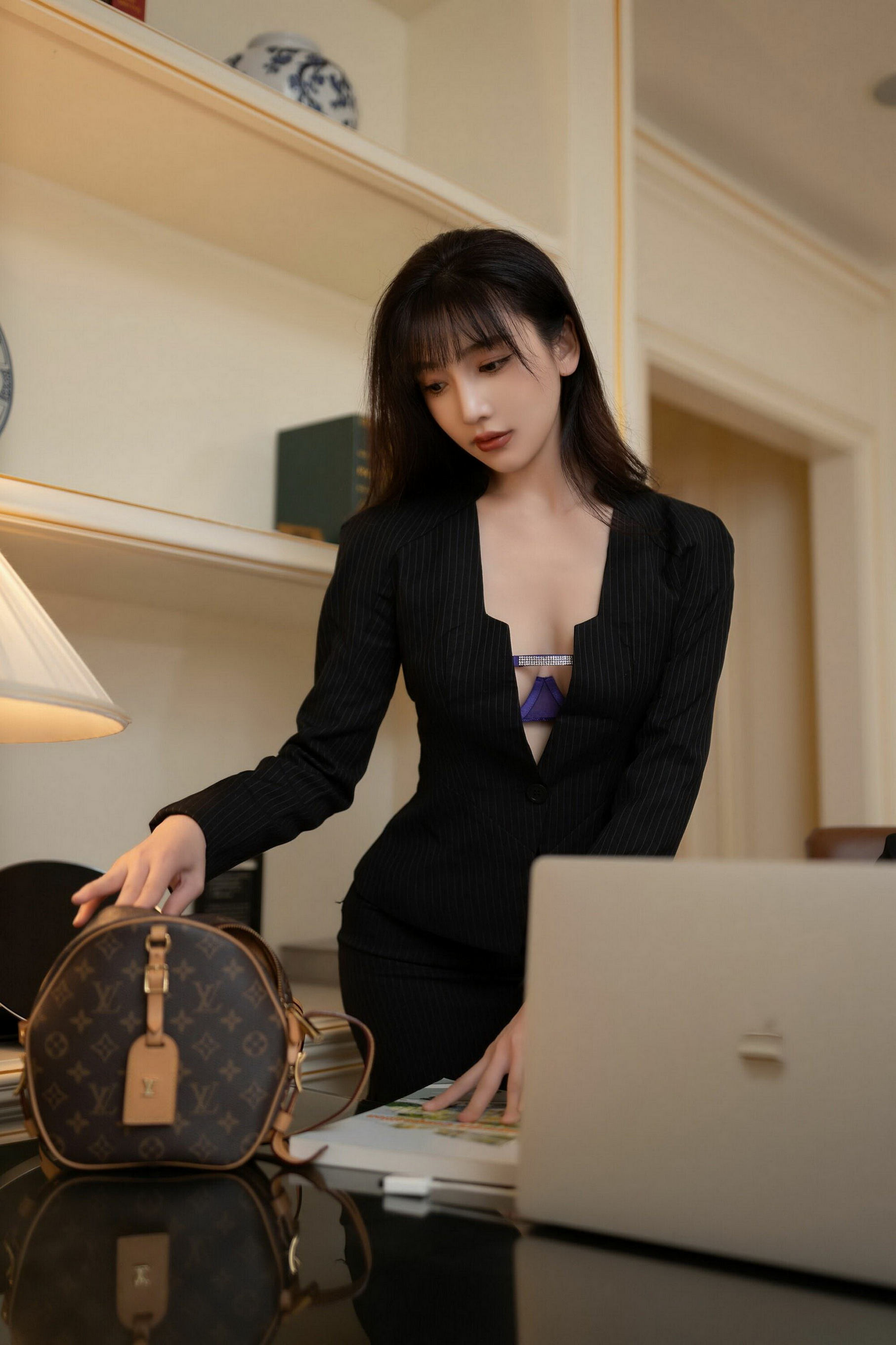 [秀人内购] 安然anran&陆萱萱 诱人私拍福利 拉拉OL姐妹