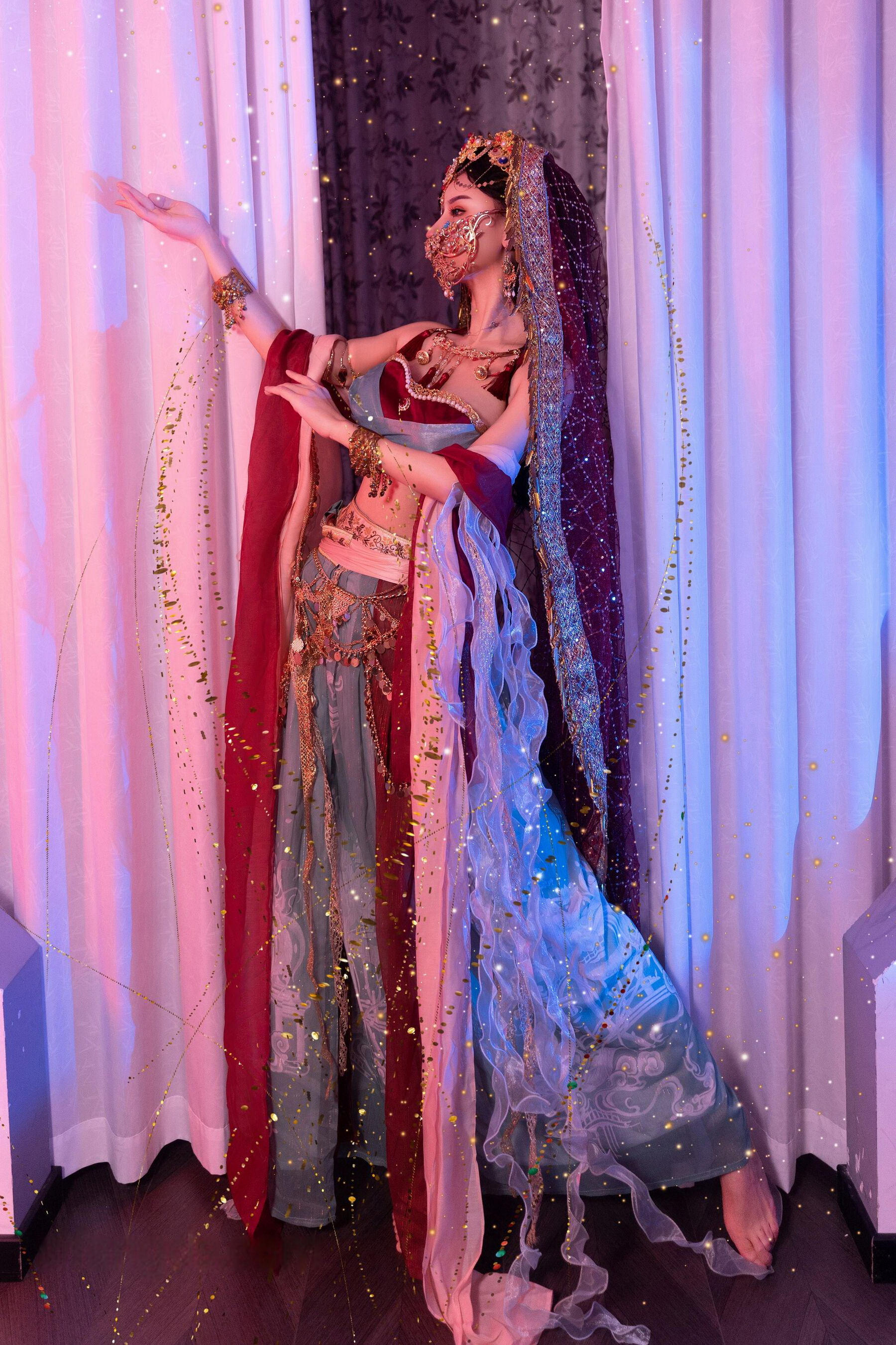 [秀人内购] 不吃冰淇淋 诱人私拍福利 芭比娃娃敦煌飞天