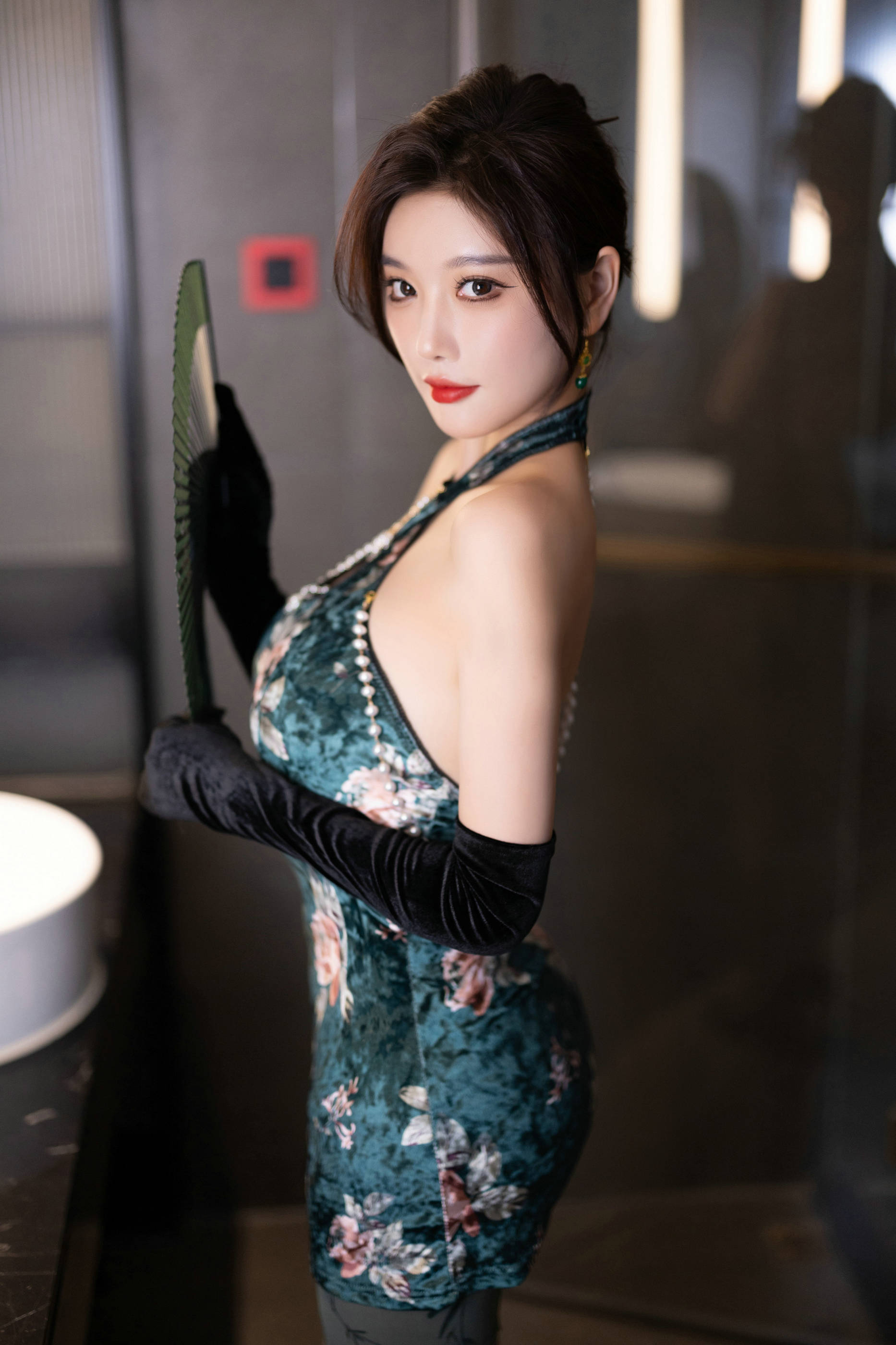 [秀人内购] 杨晨晨 诱人私拍福利 浅绿情趣内衣