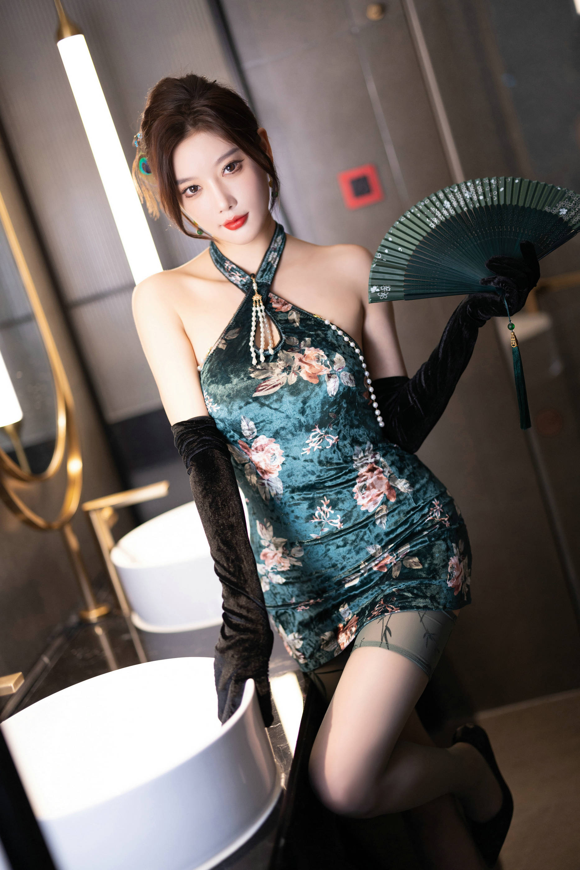 [秀人内购] 杨晨晨 诱人私拍福利 浅绿情趣内衣