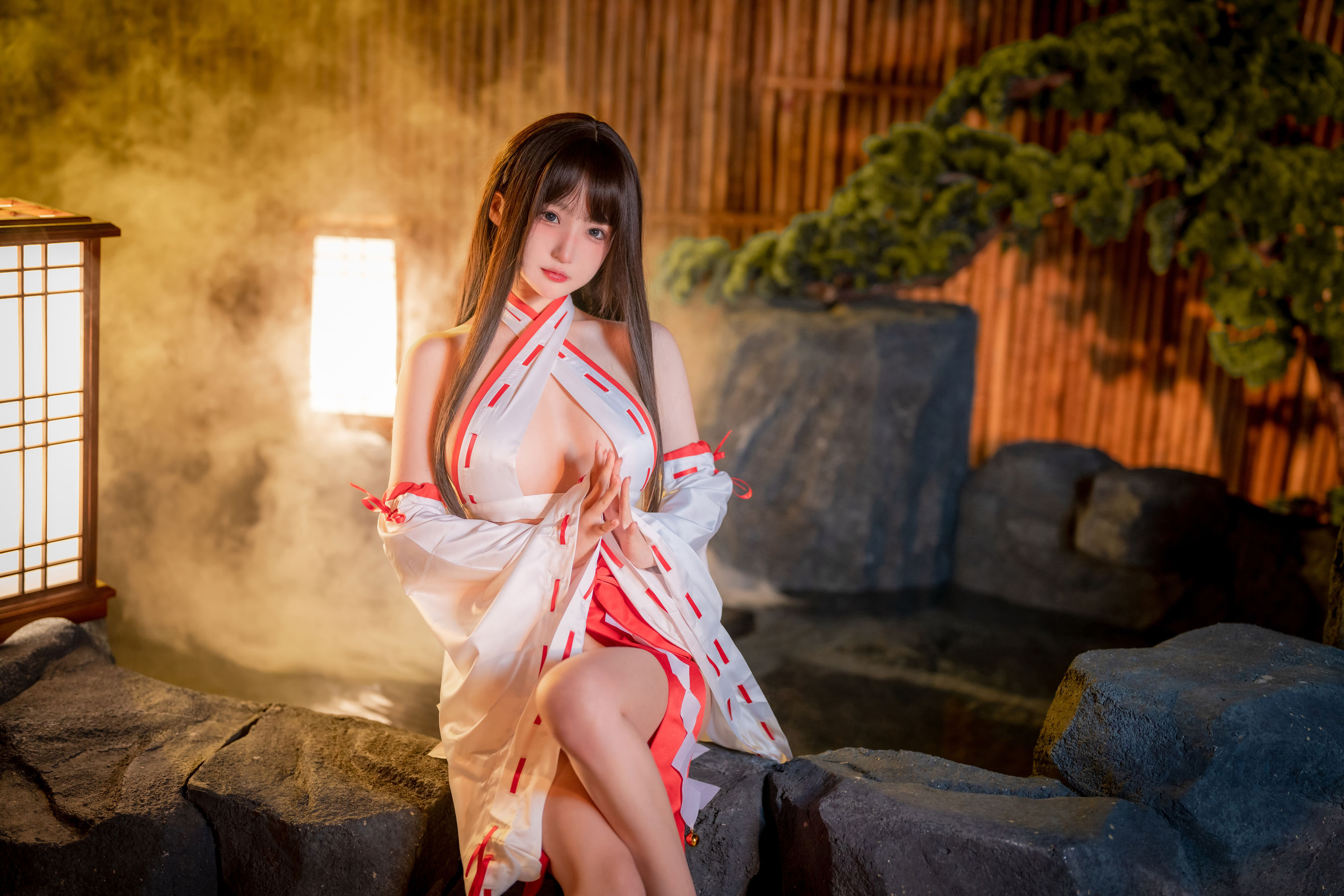 [COSPLAY] 桜井宁宁 – 纯洁巫女
