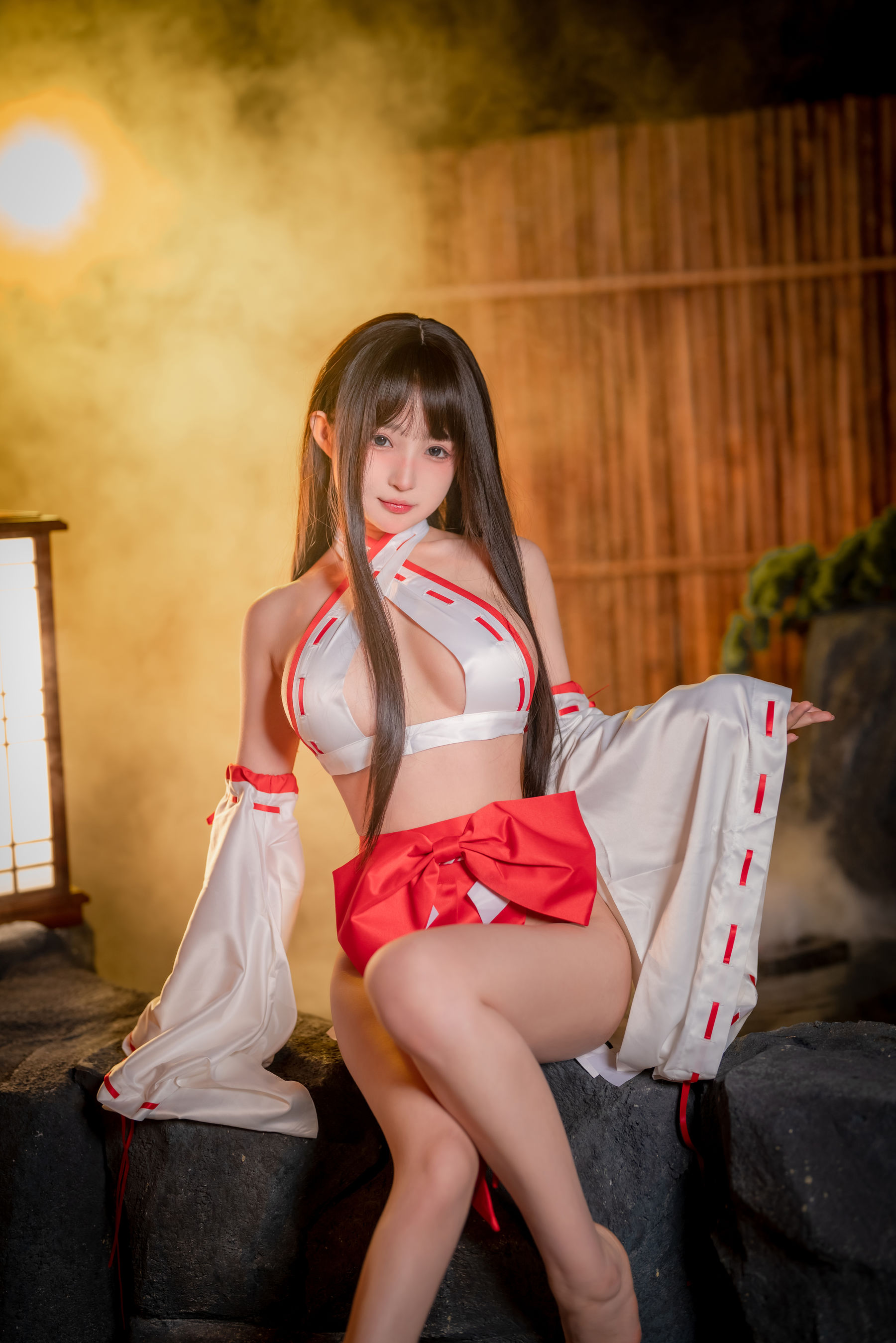 [COSPLAY] 桜井宁宁 – 纯洁巫女