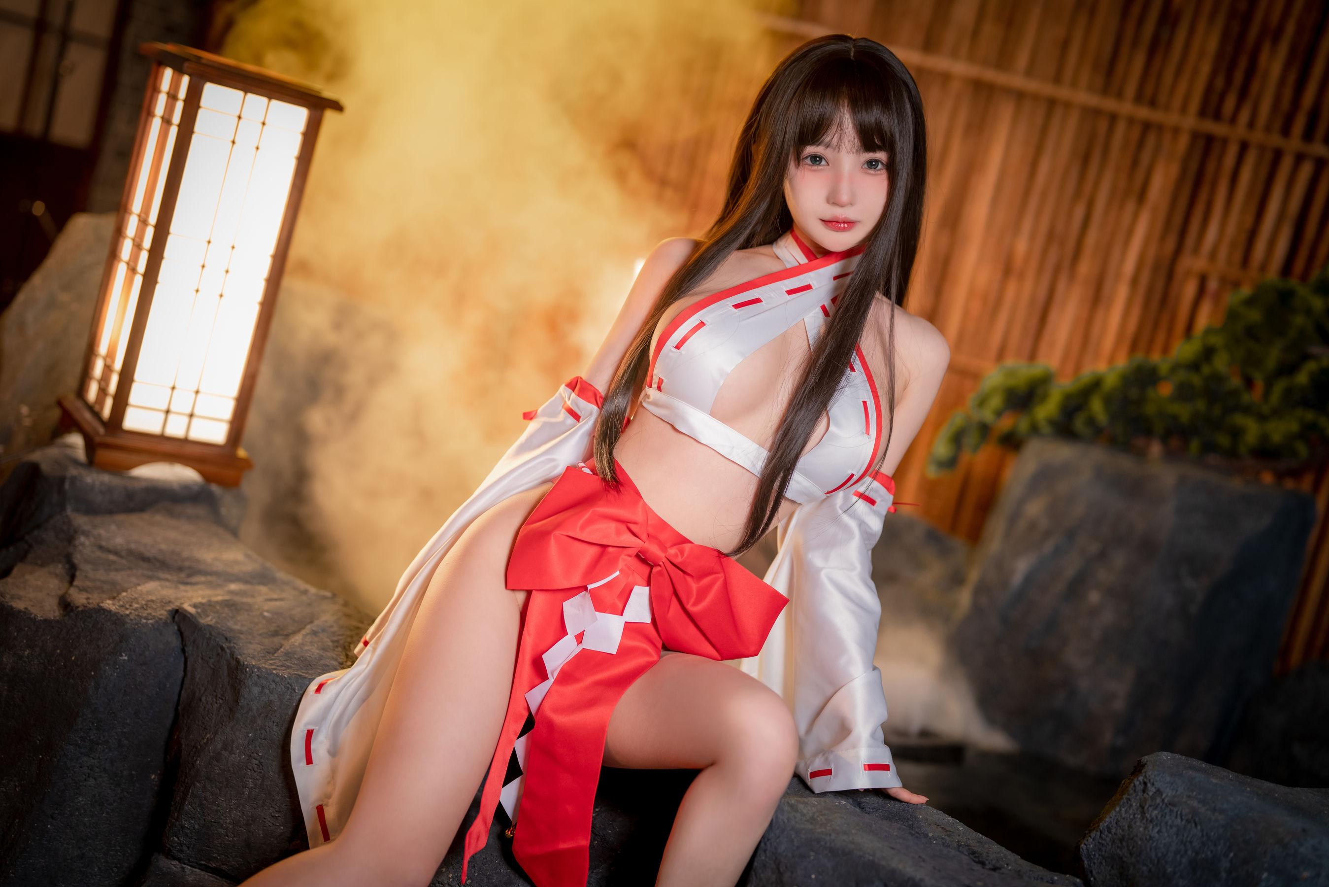 [COSPLAY] 桜井宁宁 – 纯洁巫女