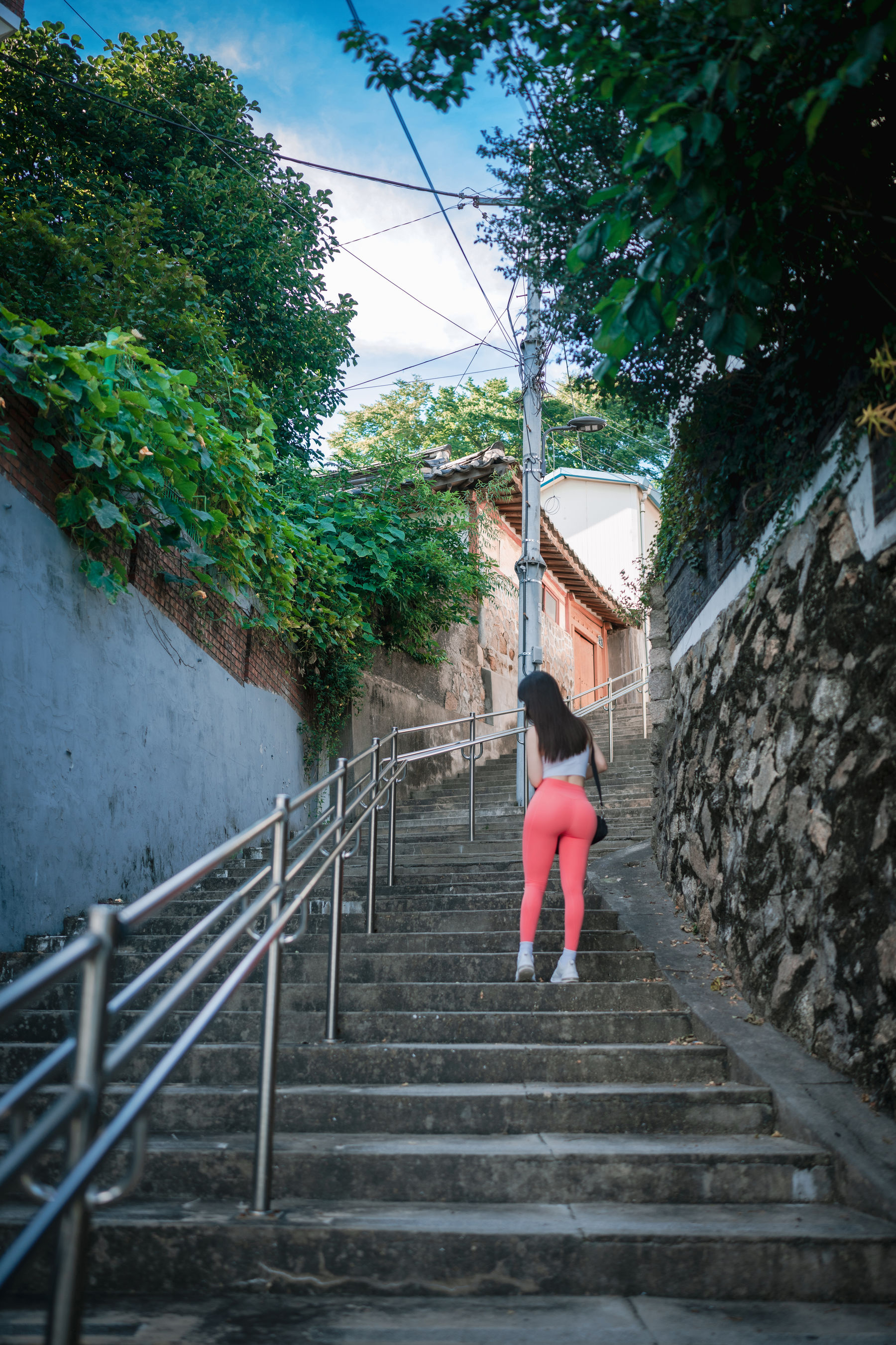 [DJAWA] ZziZzi – Naughty Trekking 2nd Course + S.Ver [105P]