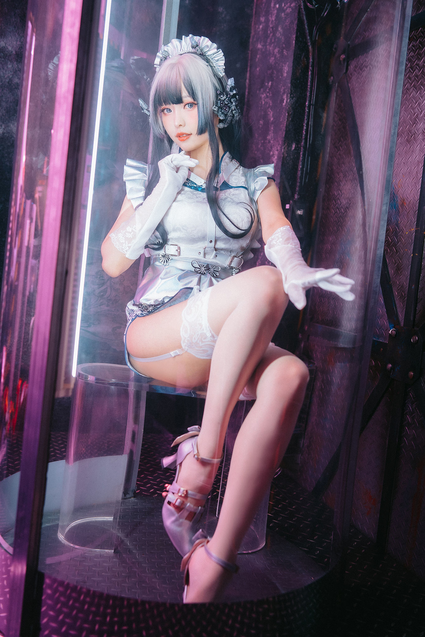 [COSPLAY] Ely_eee(ElyEE子) – 賽博女僕 青輝石