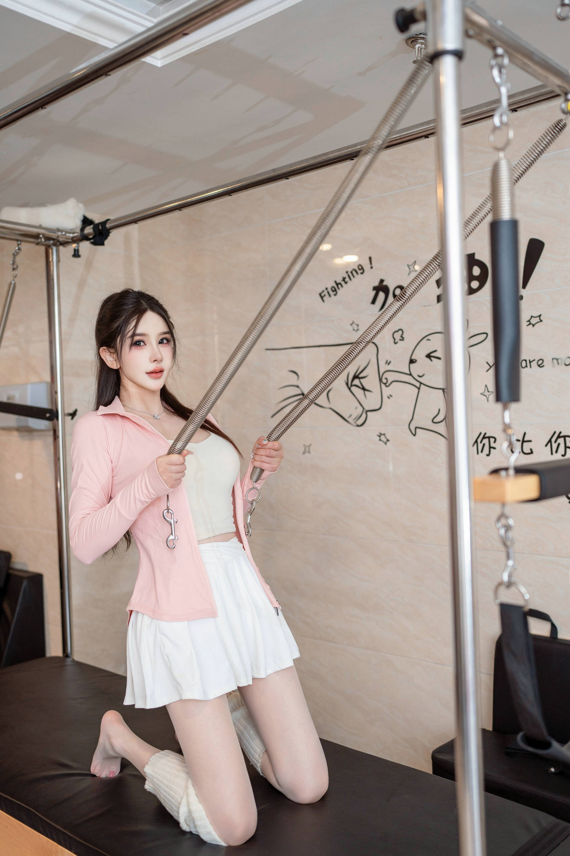 [秀人内购] 李丽莎 诱人私拍福利 双人缠绵