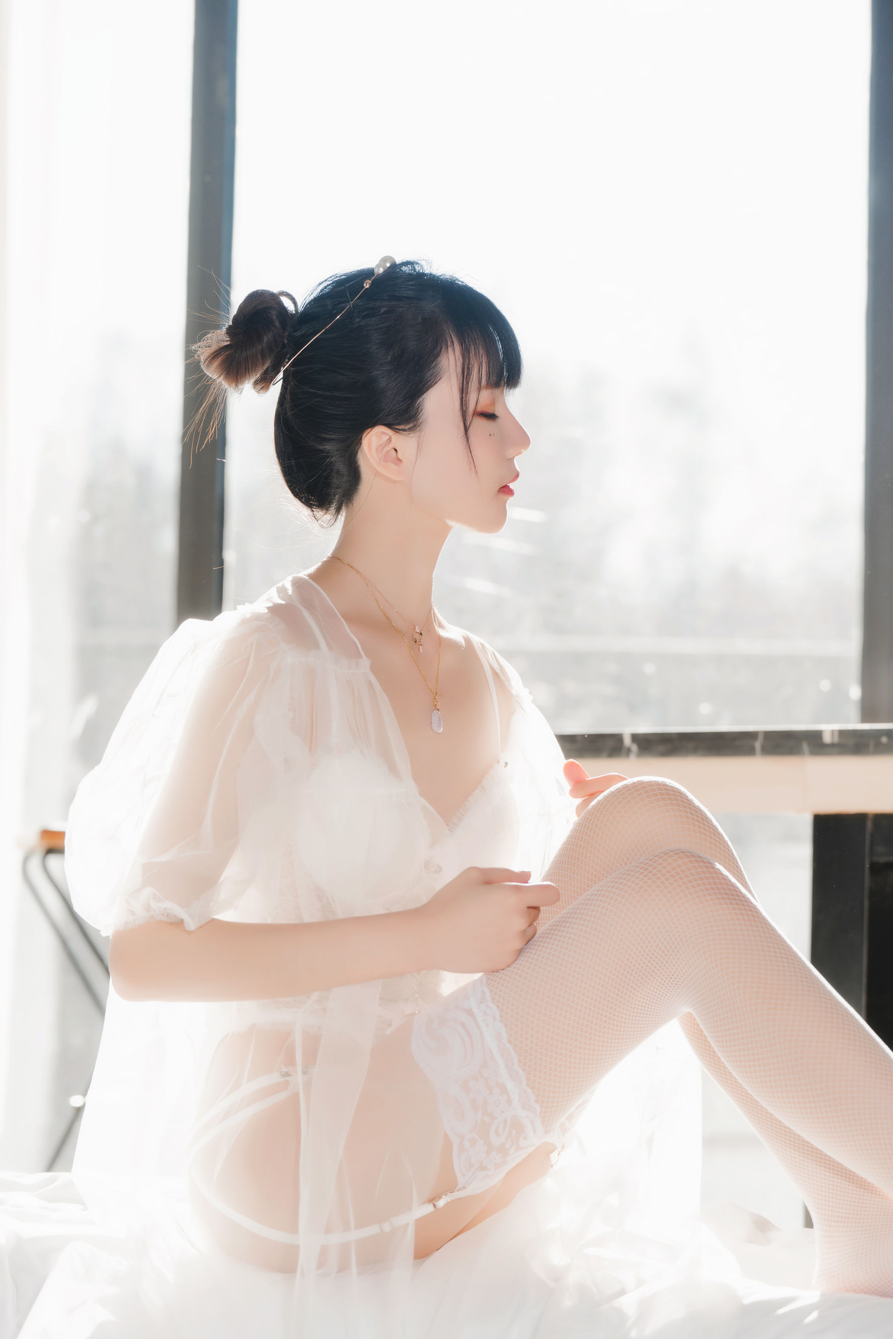 [COSPLAY] 桜桃喵 – 白纱糖