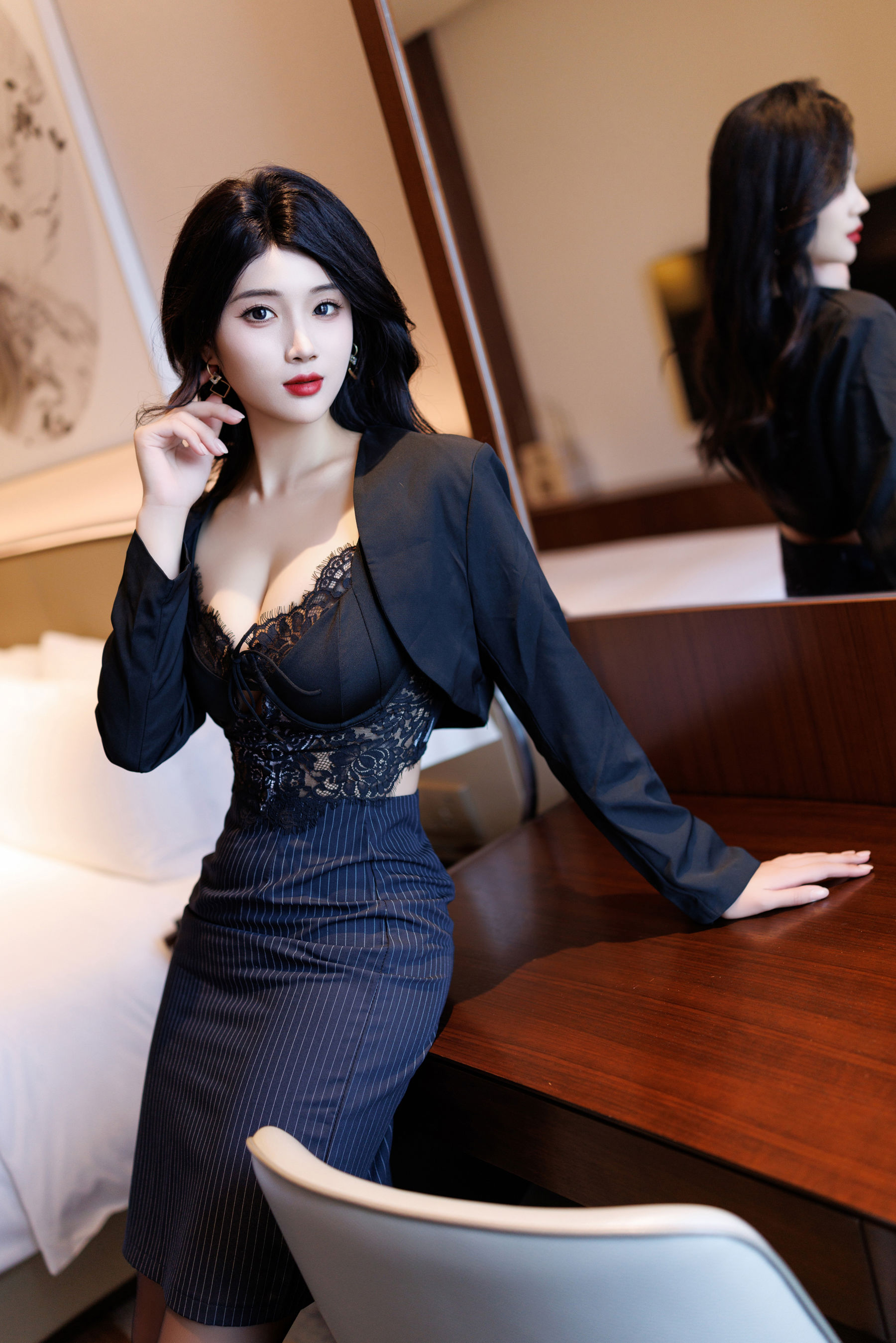Gallery - [内购] 南乔 诱人私拍福利 御姐风 - 麻豆夹-美女图片-性感写真 - image 4