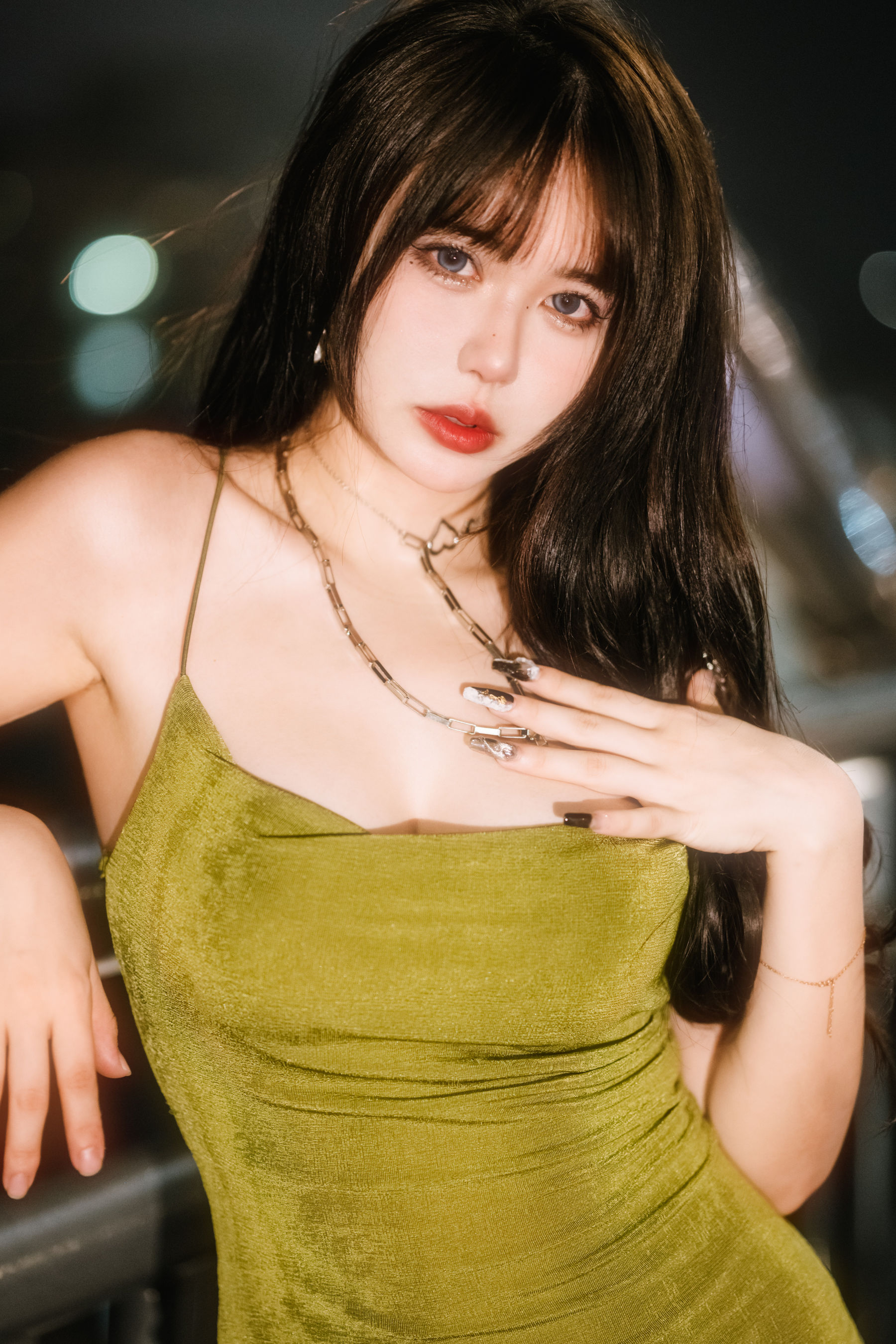 [COSPLAY] Tina很妖孽呀 – 绿色连衣裙