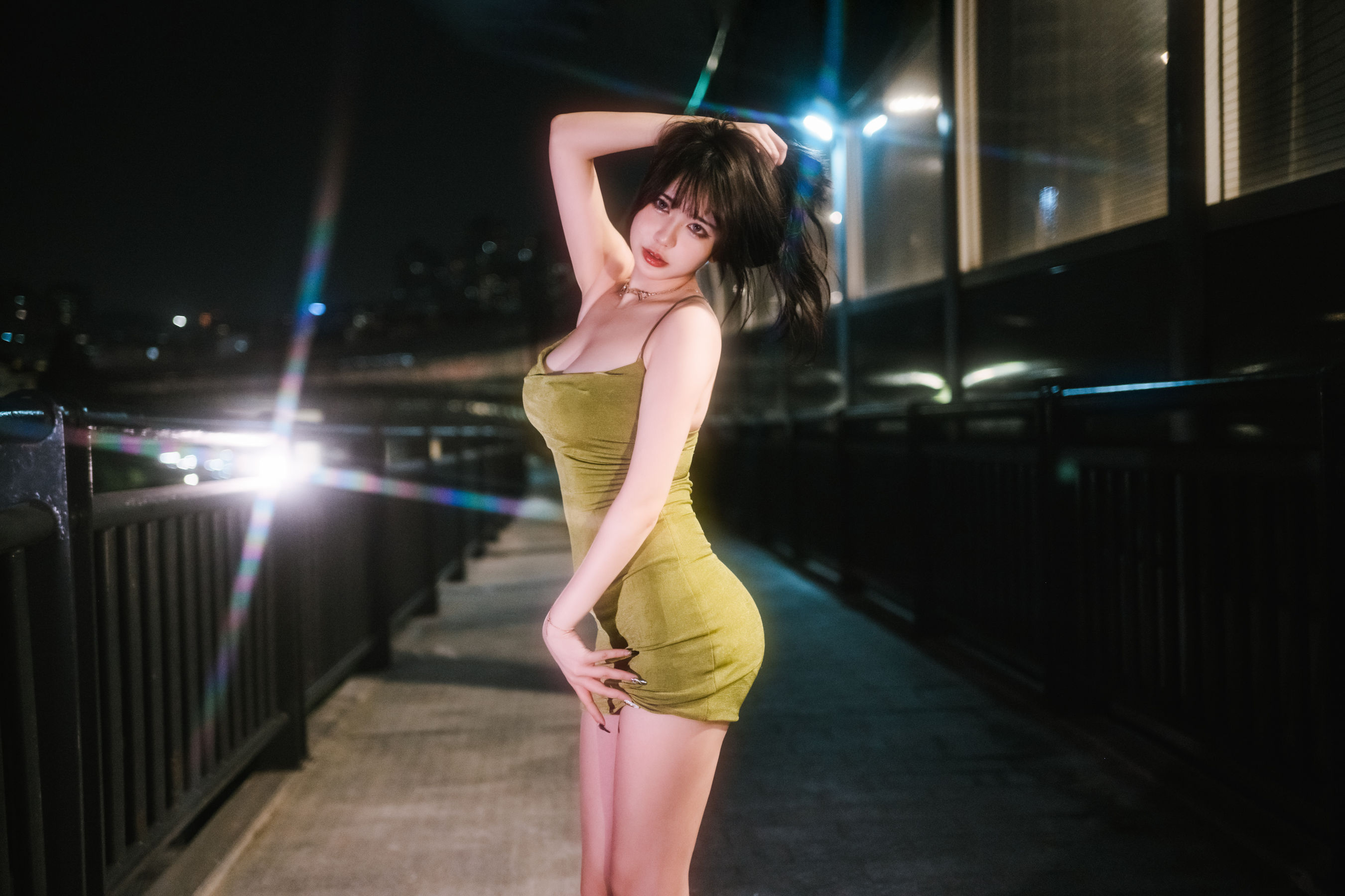 [COSPLAY] Tina很妖孽呀 – 绿色连衣裙