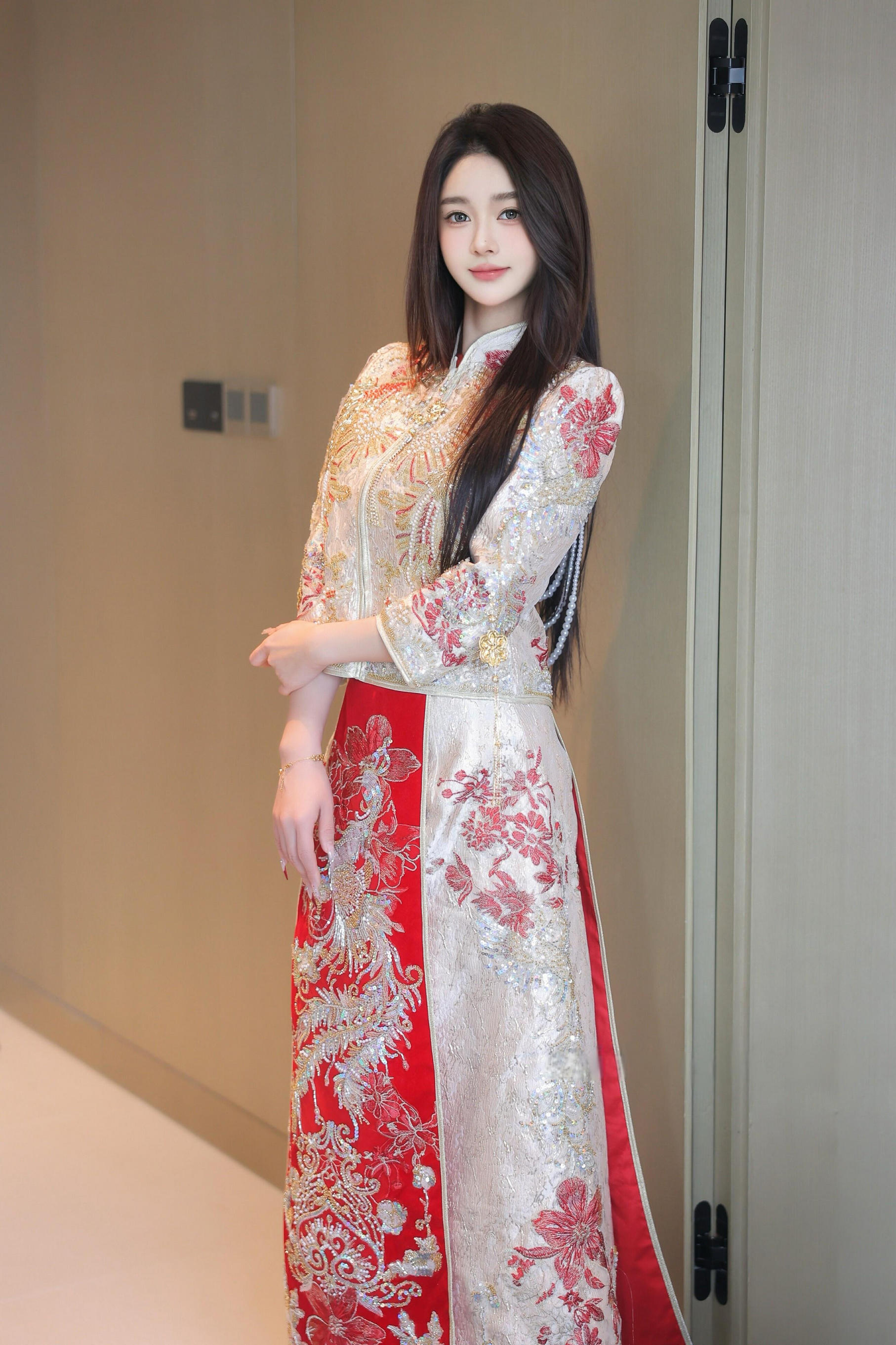 [秀人内购] Candy糖糖（白乐乐 ）诱人私拍福利 米高黑丝红内